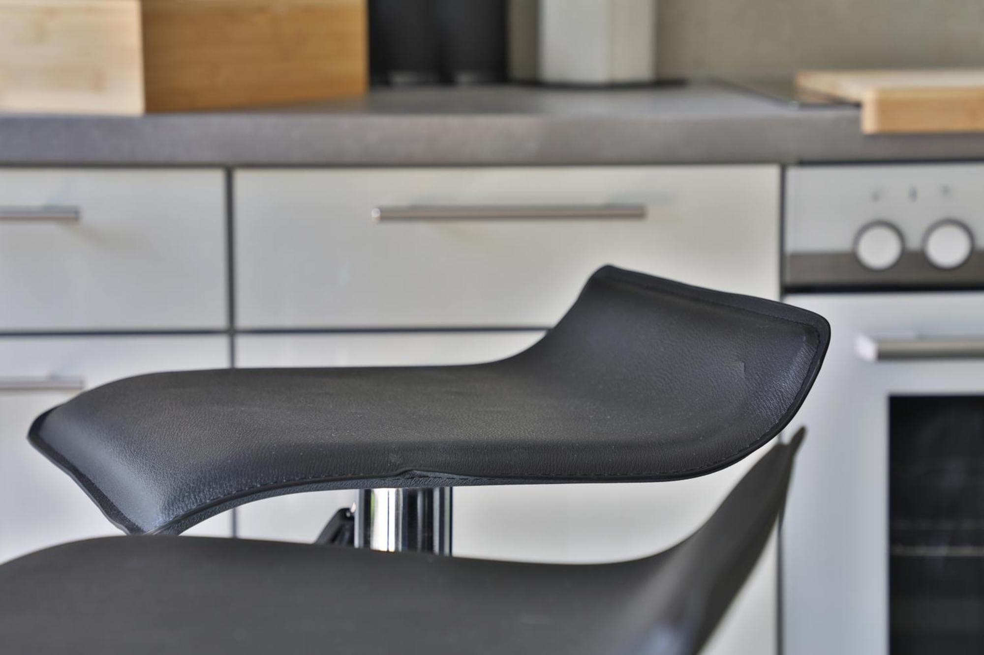 Modernes Studio-Apartment Gersthofen Bagian luar foto