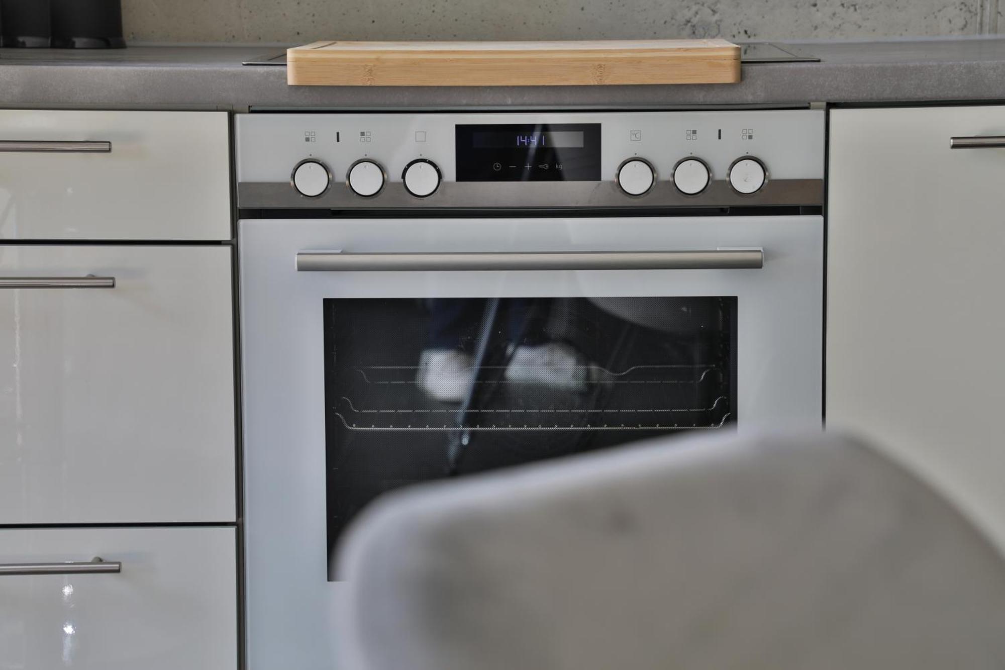 Modernes Studio-Apartment Gersthofen Bagian luar foto
