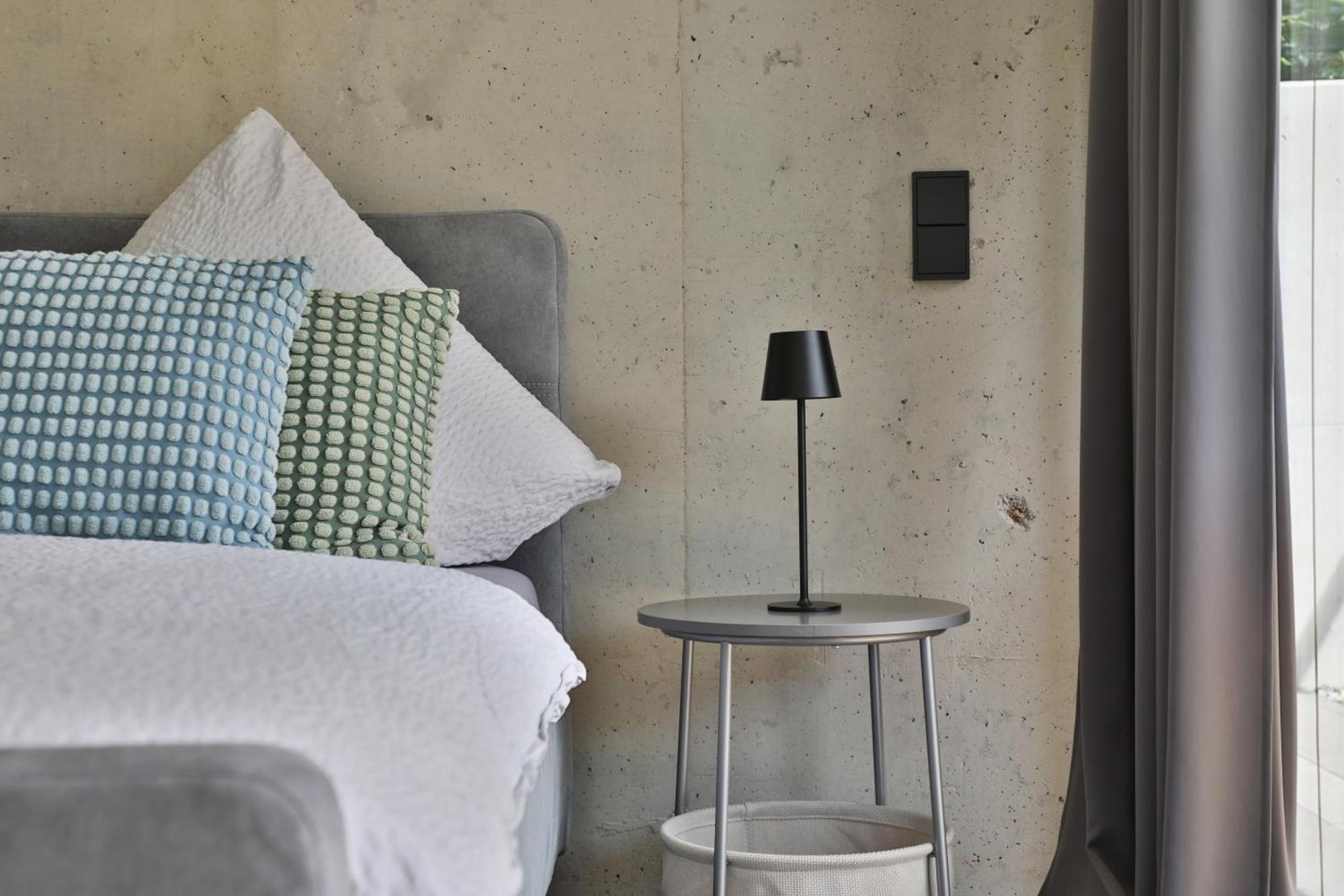 Modernes Studio-Apartment Gersthofen Bagian luar foto